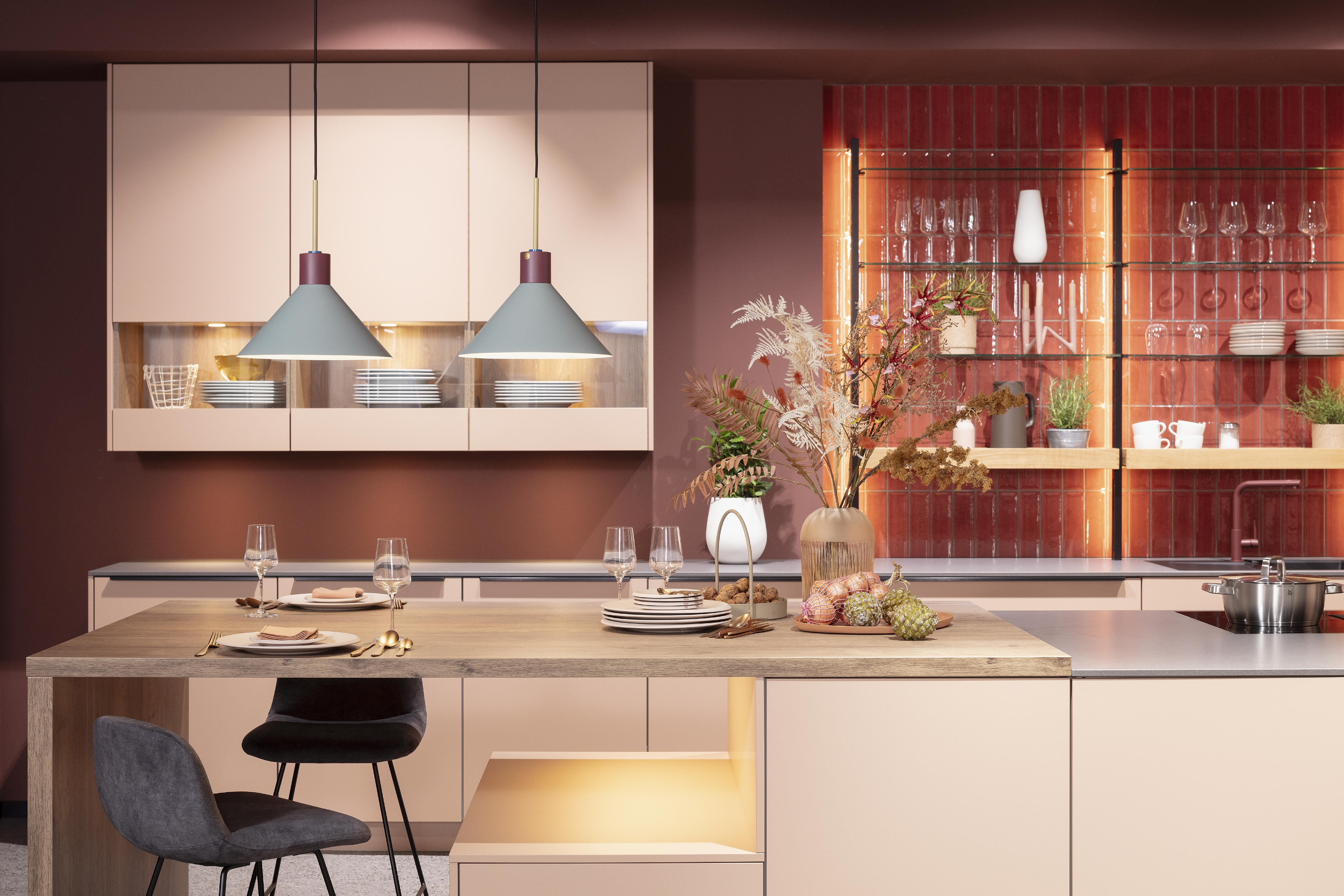 Nobilia Wohnküche „Koralle“ mit Theke und Sitzplatz